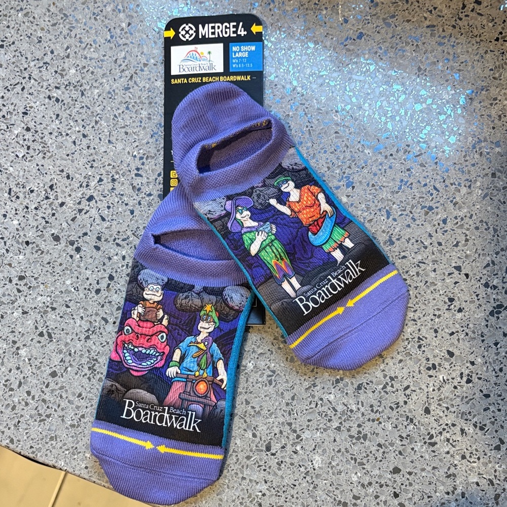 Merge4 Santa Cruz Boardwalk Graphic No Show Socks